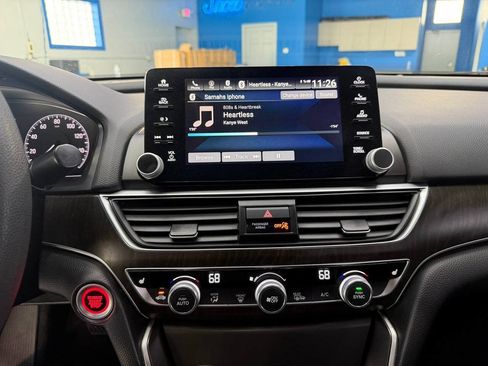 Used 2019 Honda Accord EX image 25