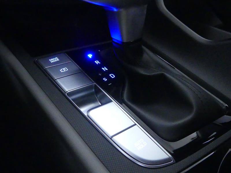 Used 2026 Hyundai Elantra Hybrid FWD image 13