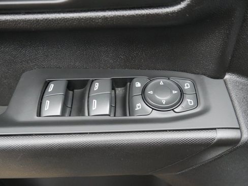 Used 2024 Chevrolet Silverado 2500 Custom w/ Custom Value Package image 27