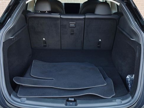 Used 2023 Tesla Model Y Long Range AWD/4WD image 10