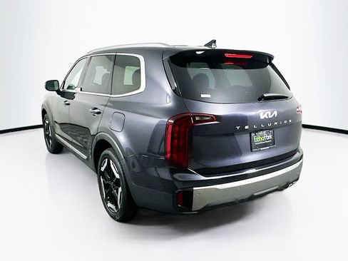 Used 2025 Kia Telluride S image 5