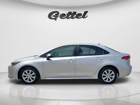 Used 2025 Toyota Corolla LE FWD image 8