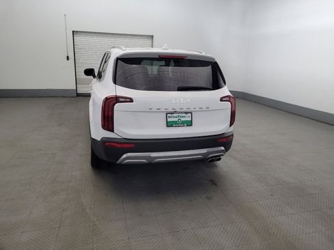 Used 2022 Kia Telluride S FWD image 6