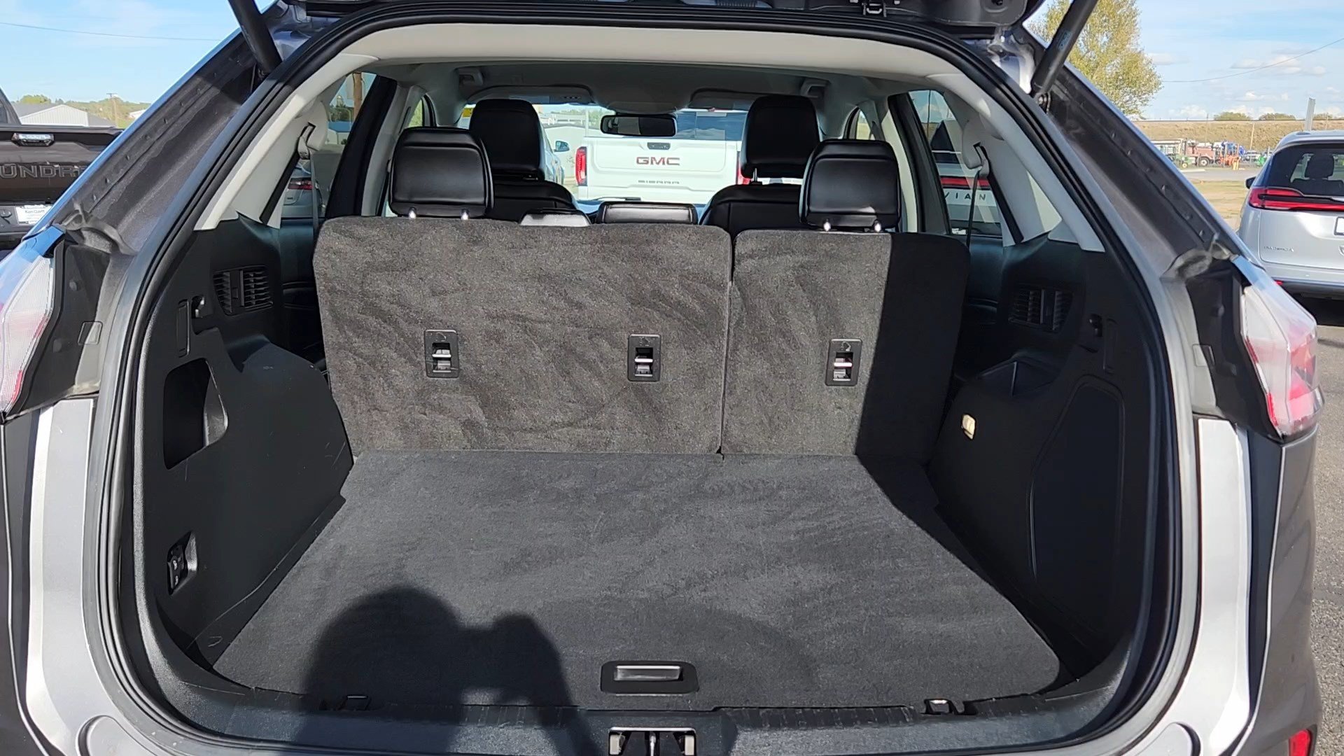 Used 2023 Ford Edge Titanium AWD/4WD image 19