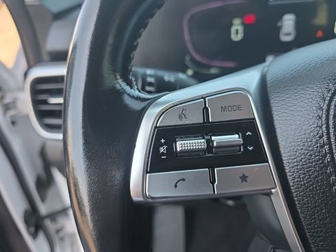 Used 2023 Kia Telluride S w/ S Sunroof Package FWD image 19