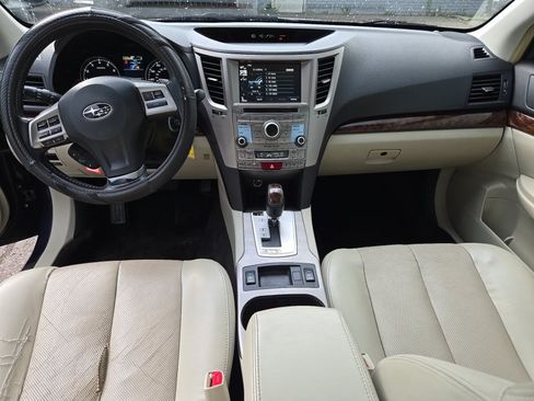 Used 2013 Subaru Legacy 2.5i Limited AWD/4WD image 17