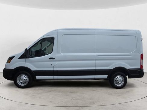 Used 2025 Ford Transit 250 148 Medium Roof Extended AWD w/ Load Area Protection Package image 8