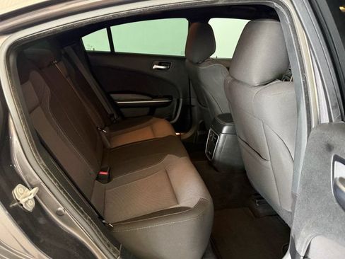 Used 2022 Dodge Charger SXT RWD image 16