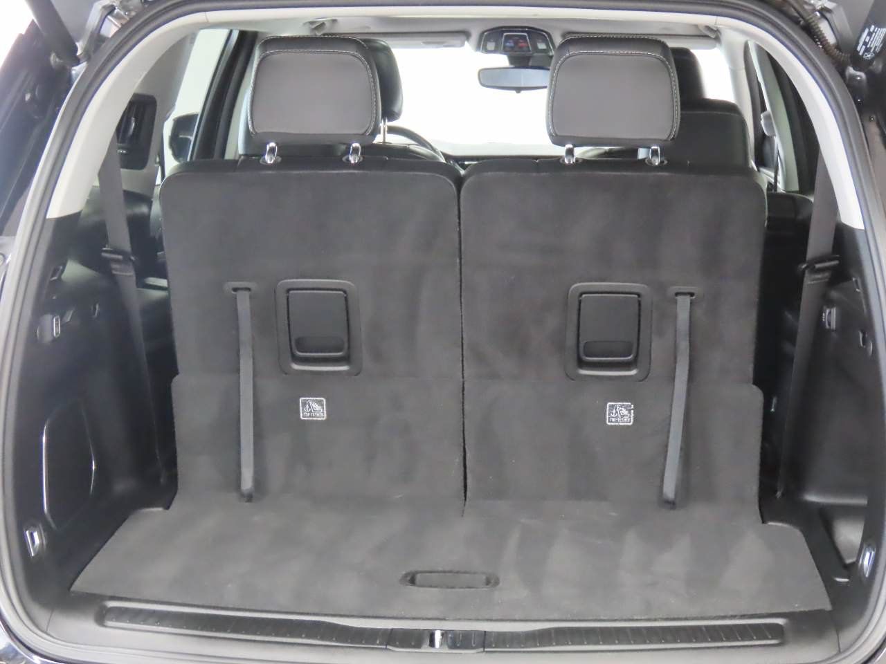 Used 2022 Jeep Grand Cherokee L Limited RWD image 18