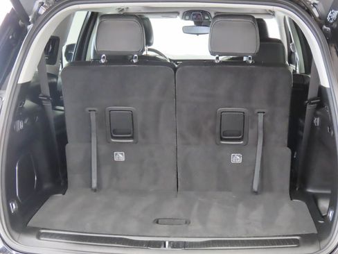 Used 2022 Jeep Grand Cherokee L Limited RWD image 18