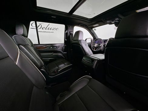 Used 2023 Cadillac Escalade Premium Luxury w/ Performance Package AWD/4WD image 29