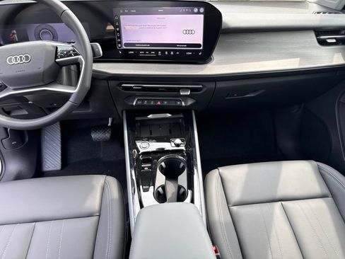 New 2026 Audi Q3 quattro 2.0T AWD/4WD image 26