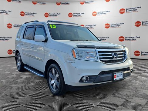 Used 2015 Honda Pilot Touring image 1