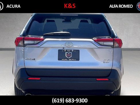 Used 2025 Toyota RAV4 XLE AWD/4WD image 35