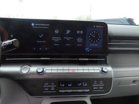 Used 2025 Hyundai Kona SEL AWD/4WD image 16