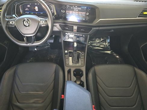 Used 2021 Volkswagen Jetta SEL Premium FWD image 10