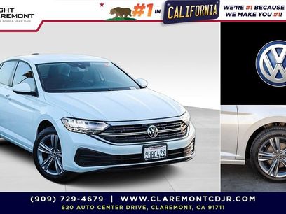 Used 2023 Volkswagen Jetta SE
