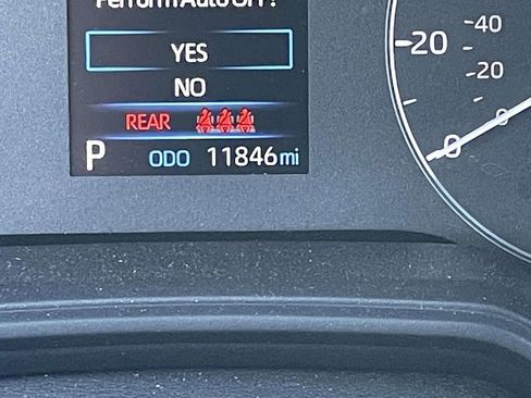 Used 2024 Toyota Corolla SE image 37