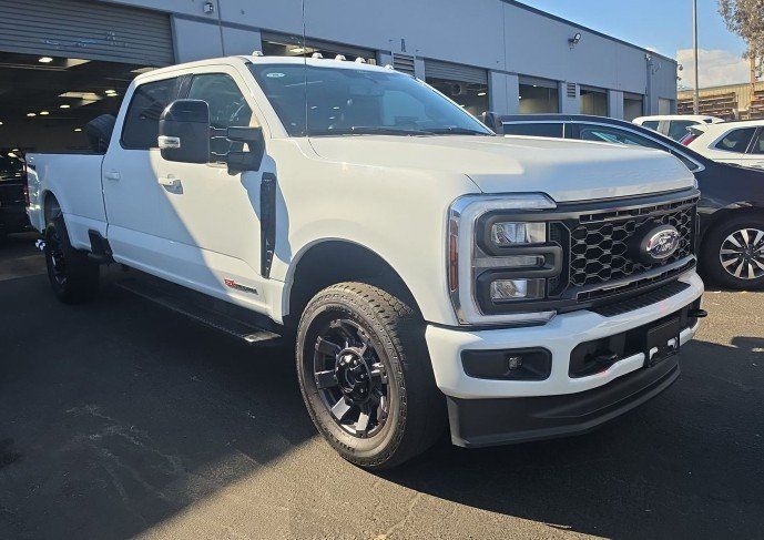 Used 2024 Ford F350 Lariat w/ Sport Appearance Package AWD/4WD image 4