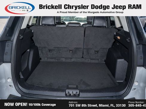 Used 2019 Ford Escape SEL image 9