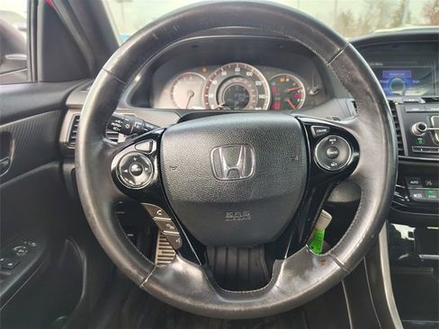 Used 2017 Honda Accord Sport image 16