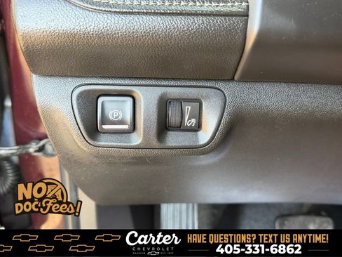 Used 2017 GMC Acadia Denali w/ Technology Package FWD image 20