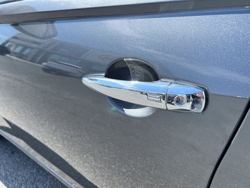 Used 2024 Nissan Altima 2.5 SV image 11