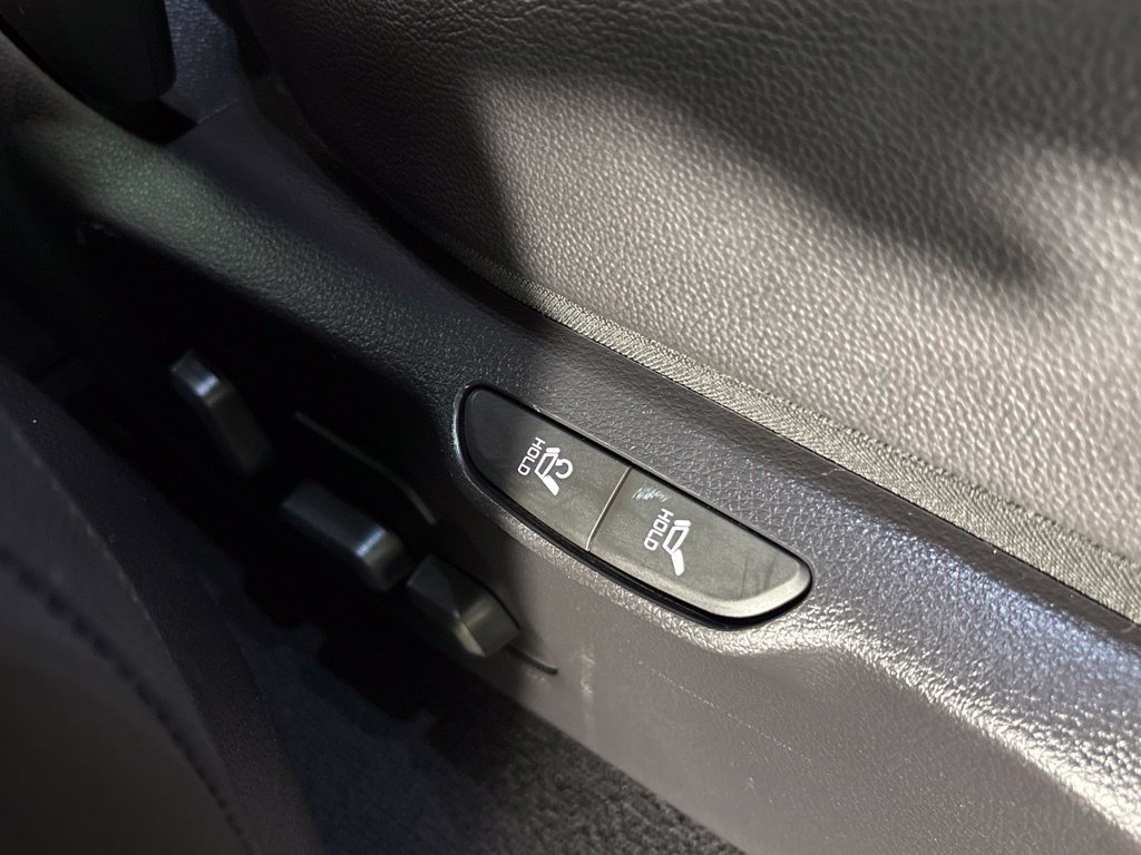 Used 2024 Kia Carnival SX Prestige FWD image 21