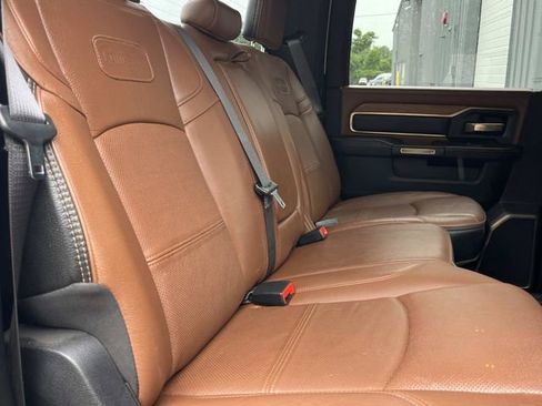Used 2022 RAM 2500 Limited AWD/4WD image 27