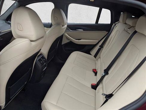 Certified 2025 BMW X4 M40i w/ Premium Package image 18