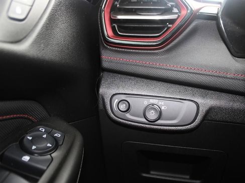Used 2025 Chevrolet TrailBlazer RS w/ Convenience Package FWD image 13