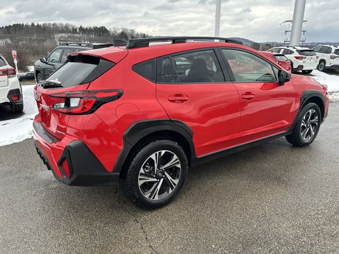 Used 2024 Subaru Crosstrek 2.0i Premium image 8
