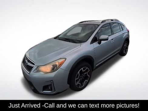 Used 2017 Subaru Crosstrek 2.0i Premium AWD/4WD image 1