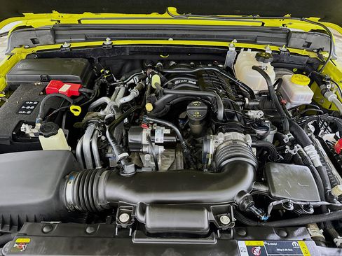 Used 2023 Jeep Wrangler Unlimited Sport image 28