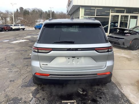 New 2026 Jeep Grand Cherokee Altitude AWD/4WD image 5