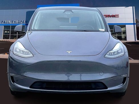 Used 2023 Tesla Model Y Long Range image 2