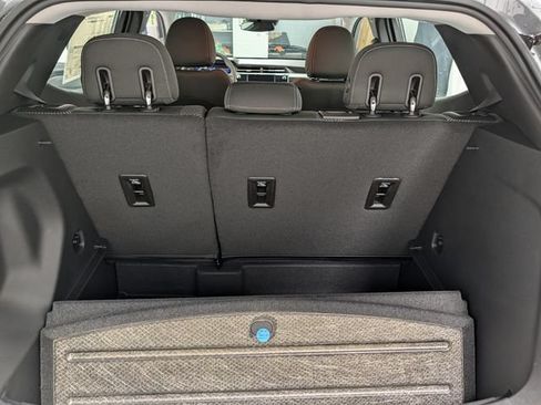 New 2027 Chevrolet Bolt LT w/ Comfort Package FWD image 13