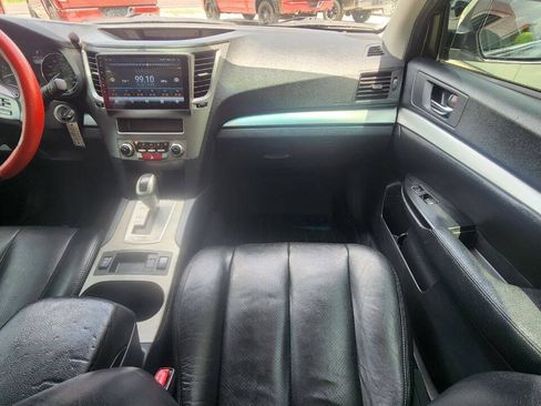 Used 2011 Subaru Outback 2.5i Premium AWD/4WD image 16