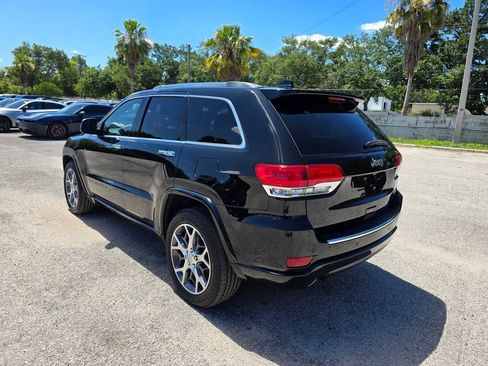 Used 2021 Jeep Grand Cherokee Overland RWD image 4