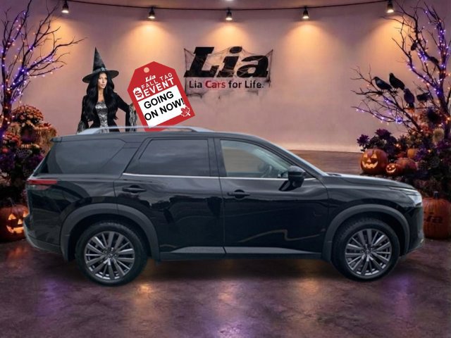 Certified 2024 Nissan Pathfinder SL w/ SL Premium Package AWD/4WD image 8