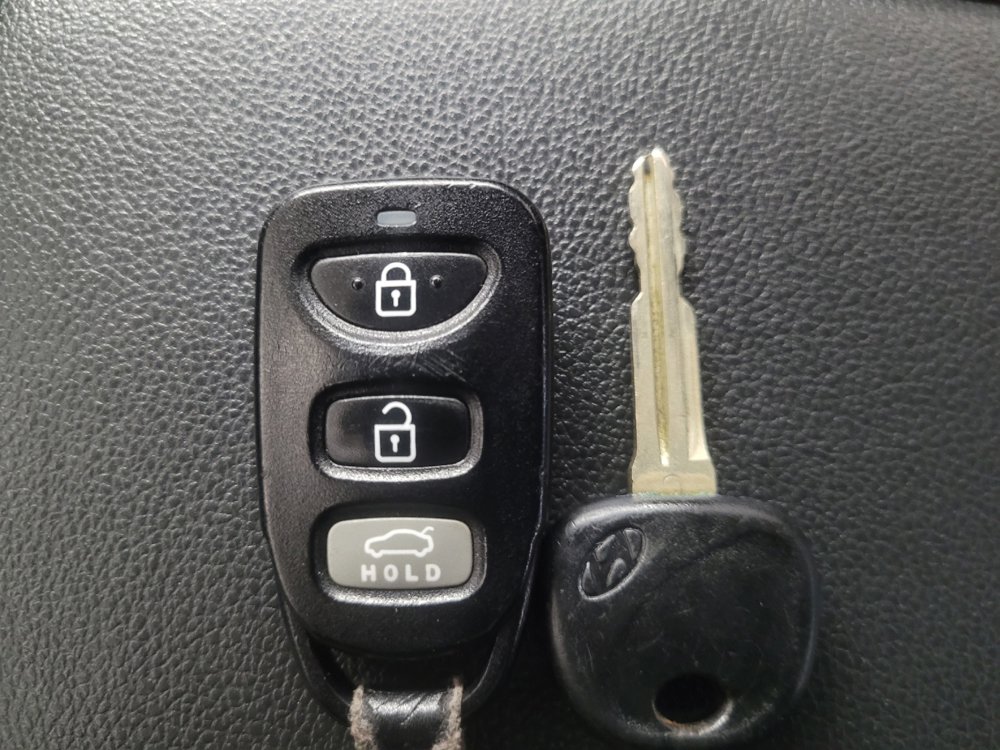 Used 2018 Hyundai Elantra SEL FWD image 32