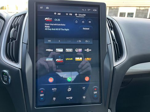 Used 2022 Ford Edge SE image 10