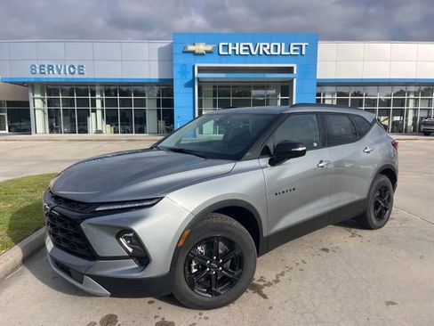 New 2026 Chevrolet Blazer LT image 2