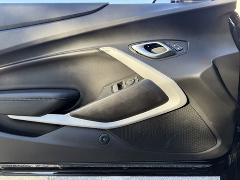 Used 2019 Chevrolet Camaro SS image 40