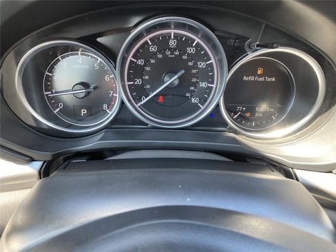 Used 2019 MAZDA CX-5 Touring image 11