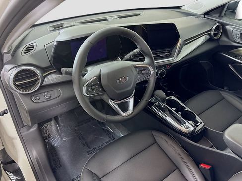 New 2026 Chevrolet Trax ACTIV w/ Driver Confidence Package image 9