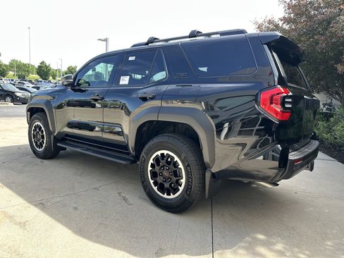 New 2026 Toyota 4Runner TRD Off-Road Premium AWD/4WD image 7