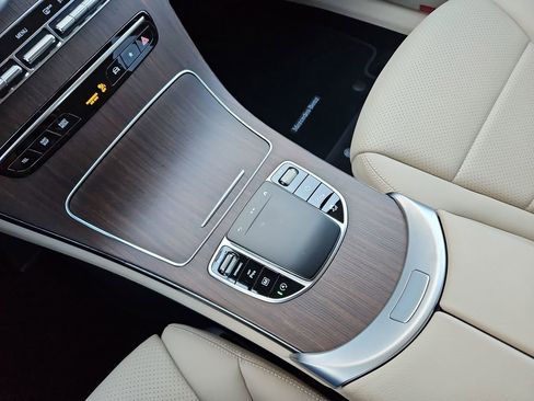 Used 2022 Mercedes-Benz GLC 300 4MATIC image 20