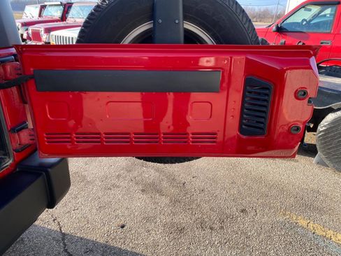 Used 2008 Jeep Wrangler X image 37