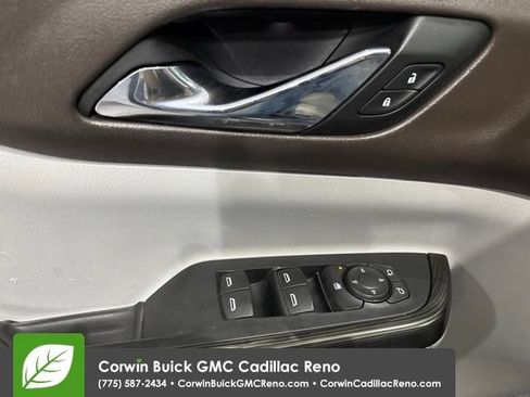 Used 2017 GMC Acadia SLT FWD image 34